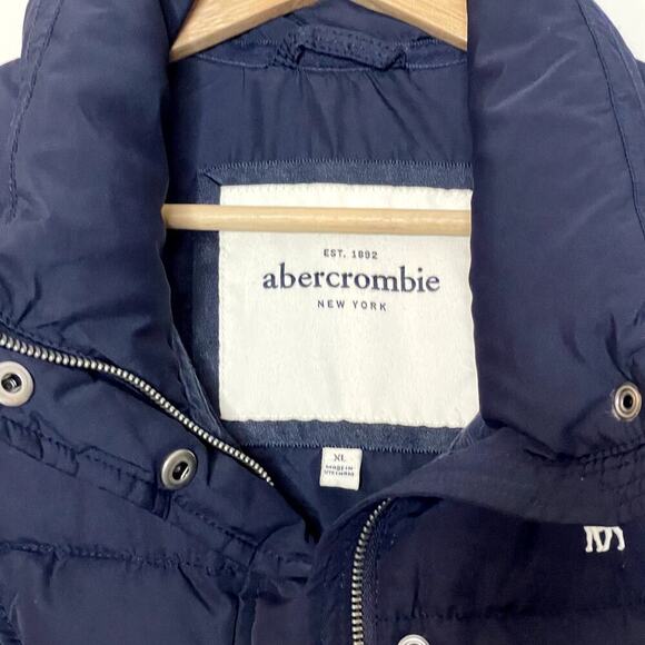 ABERCROMBIE NEW YORK NAVY BLUE WOMEN'S PUFFER DOWN VEST SIZE XL YOUTH - Picture 3 of 7